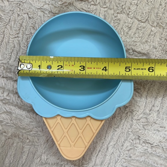 Ice cream cone bowls and spoons Set of 4 bowls and 4 spoons - Picture 15 of 16
